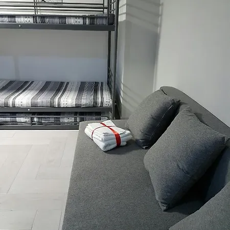 فندق مبيت وإفطار Casa Lucia نابولي