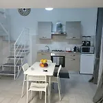 Casa Lucia Bed & Breakfast 4*