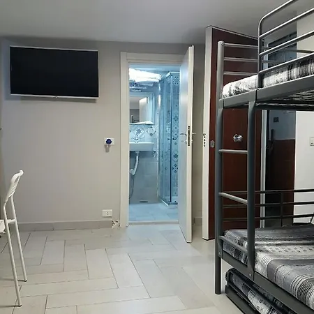 Alojamento de Acomodação e Pequeno-almoço Casa Lucia